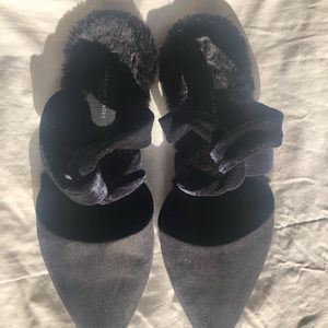 American Eagle Lounging slippers/shoes sz. 9